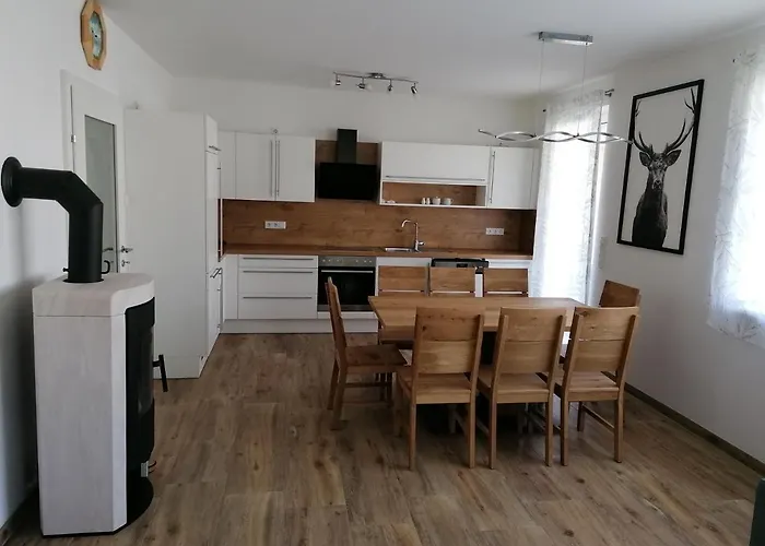 Franz Josef - By Mynests *